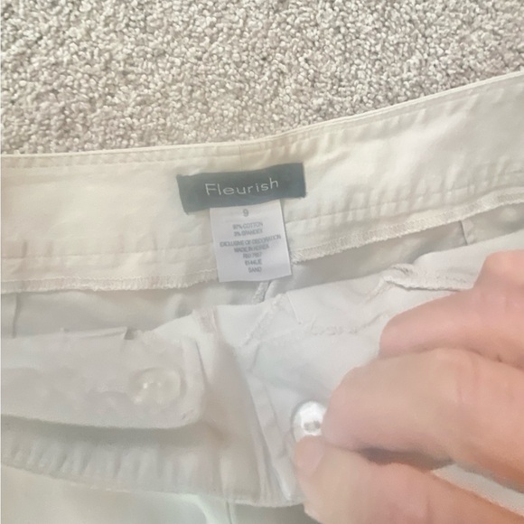 Shorts Size 9 - Picture 6 of 14